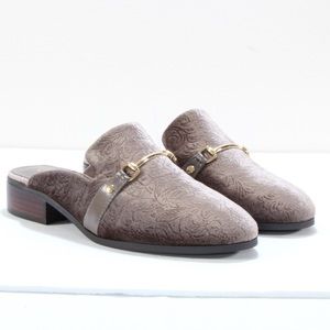 Women's Bella Vita Velvet Taupe Babs II Mule Women's Size 6.5 W NWOT